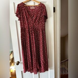 Christy Dawn Simple Dawn Dress in Redcurrant Floral - Size L